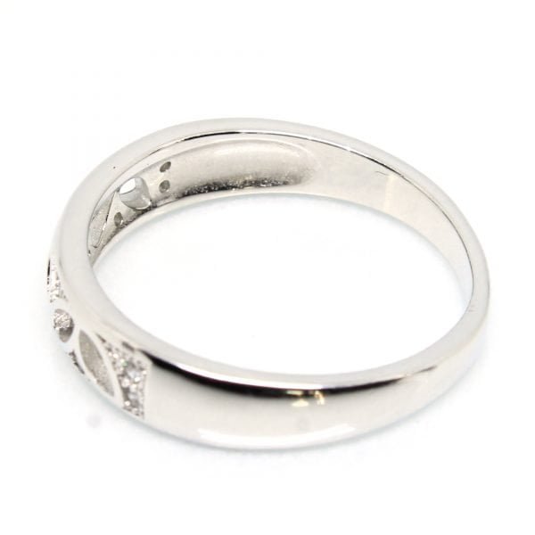 925 Sterling Silver Ring 2.040 g