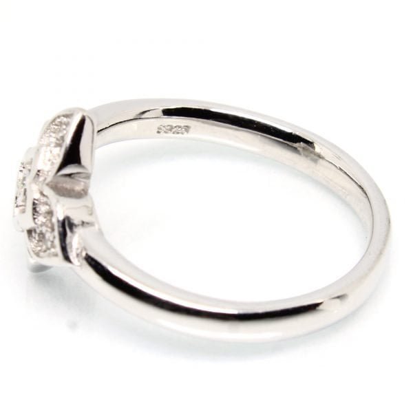 925 Sterling Silver Ring 2.850 g