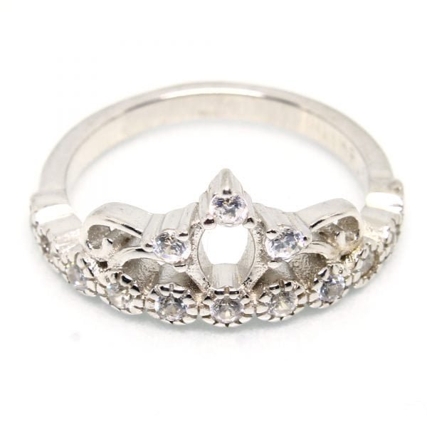 925 Sterling Silver Ring 2.680 g